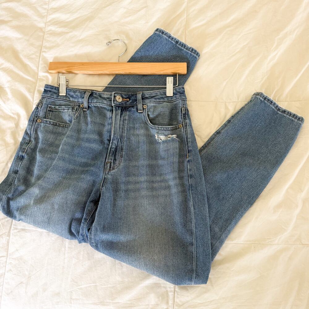 American Eagle Mom Jean Distressed Ripped Medium Wash Jeans Size 6 - Picture 10 of 13